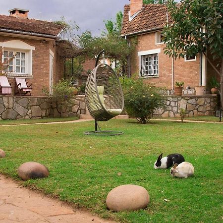 Hotel Couleur Café à Antsirabe Extérieur photo