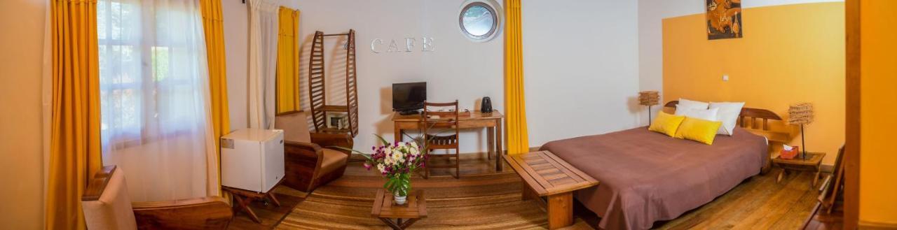 Hotel Couleur Café à Antsirabe Extérieur photo